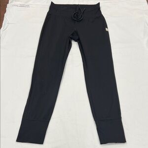 Vuori Women's Black Daily Form Leggings medium drawstring waist